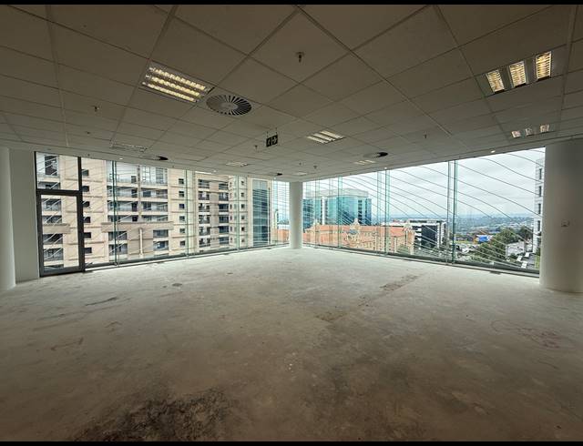 1,976M² OFFICE TO LET IN SANDTON CENTRAL